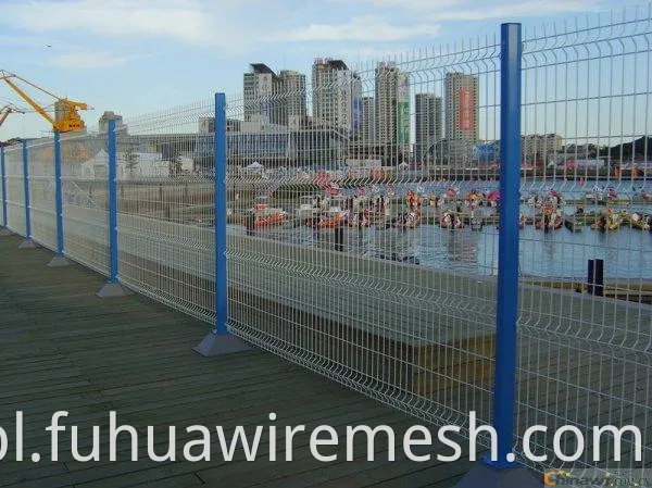  wire mesh fence